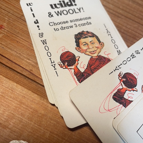 1979 Instructions to a 1980 "MAD" card game! All pieces and Madness Included! - Picture 12 of 16